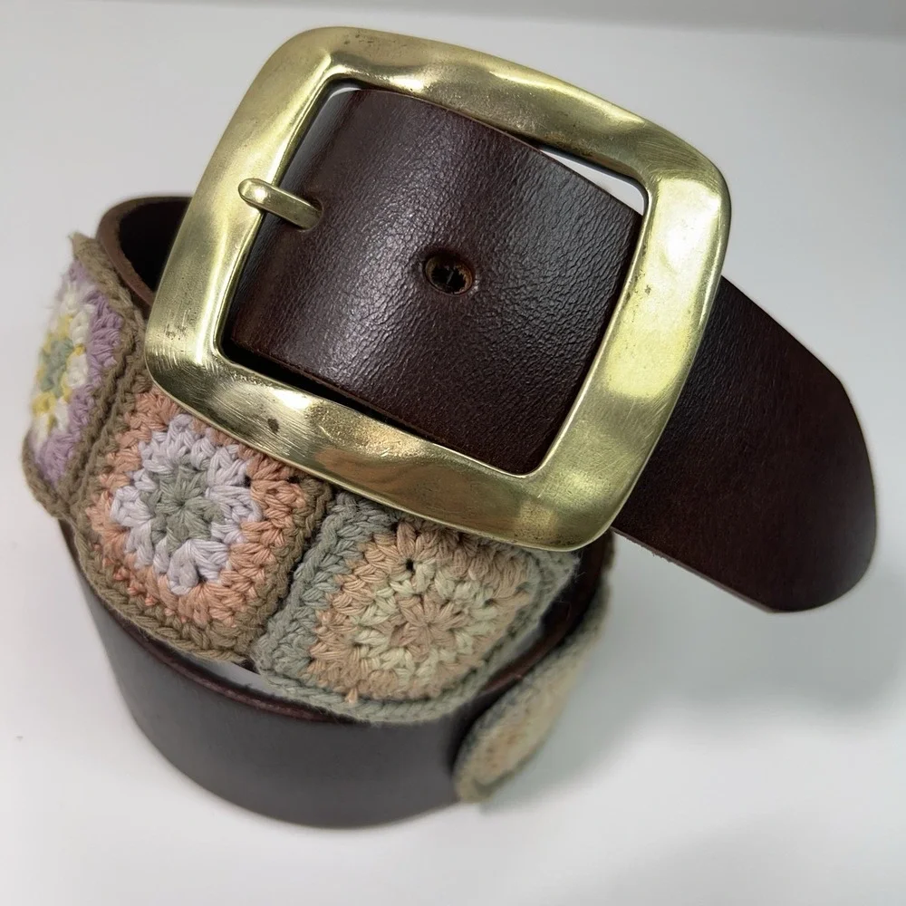 ELISE‎ M Genuine Leather Brass Buckle Belt Crochet Squares Pastel Size S/M 40